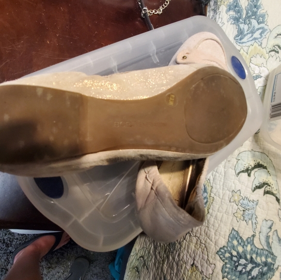 BCBG SUEDE FLATS - Picture 5 of 5